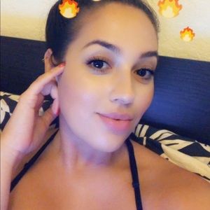 Meet your Posher, Nichole